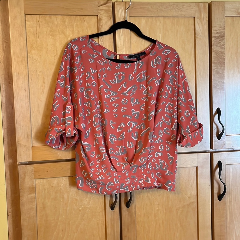 BCBGMAXAZRIA Size Medium Coral blouse